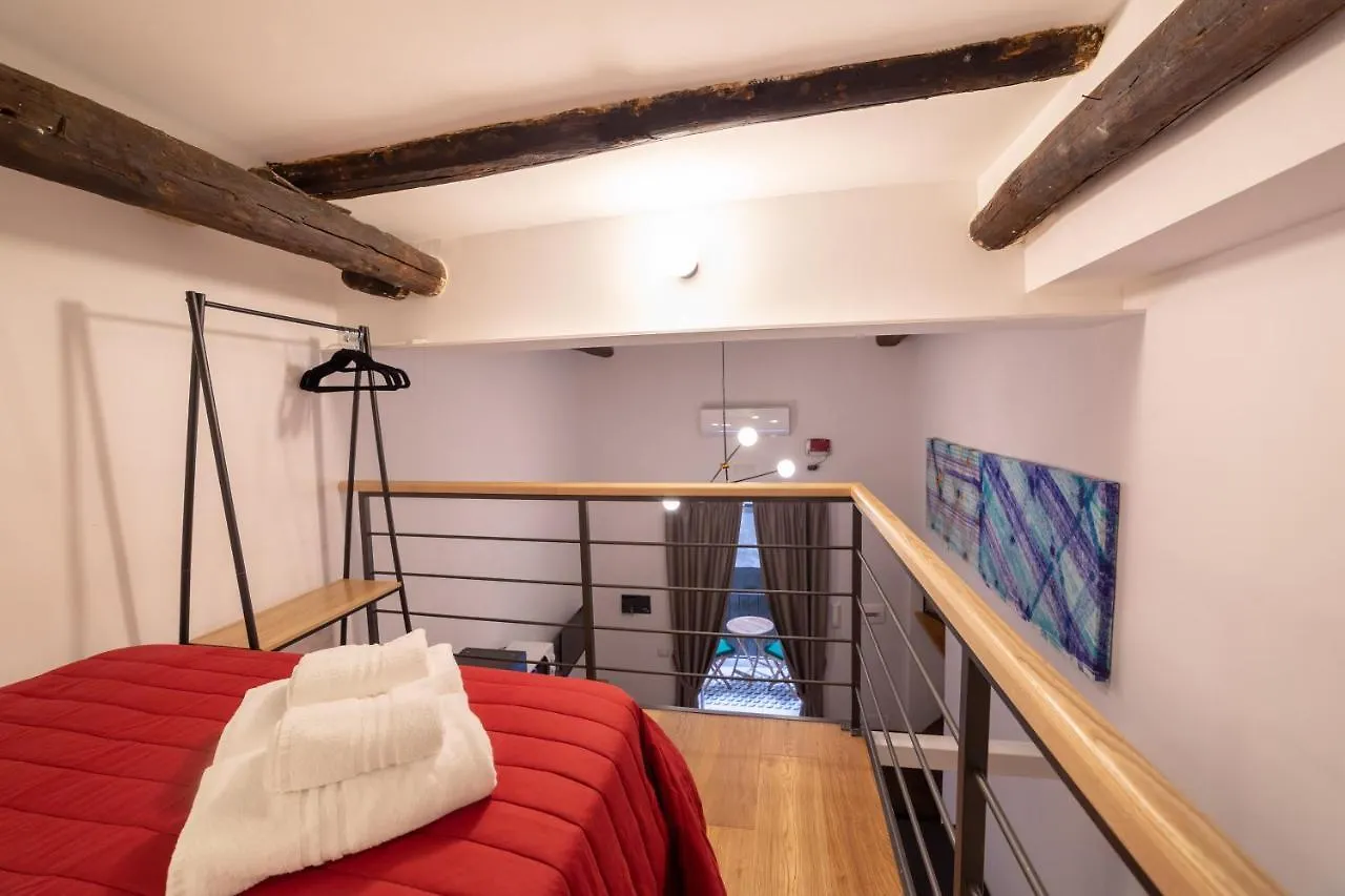 Design Studio Flat Next Sorbillo On Tribunali St By Houseinnaples Italy